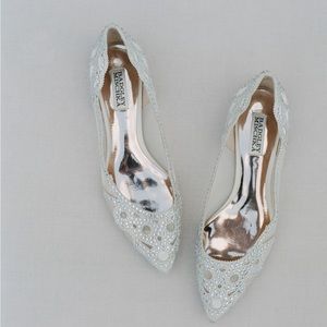 Badgley Mischka Gigi Crystal Pointed Toe Flat - ivory satin - size 8.5